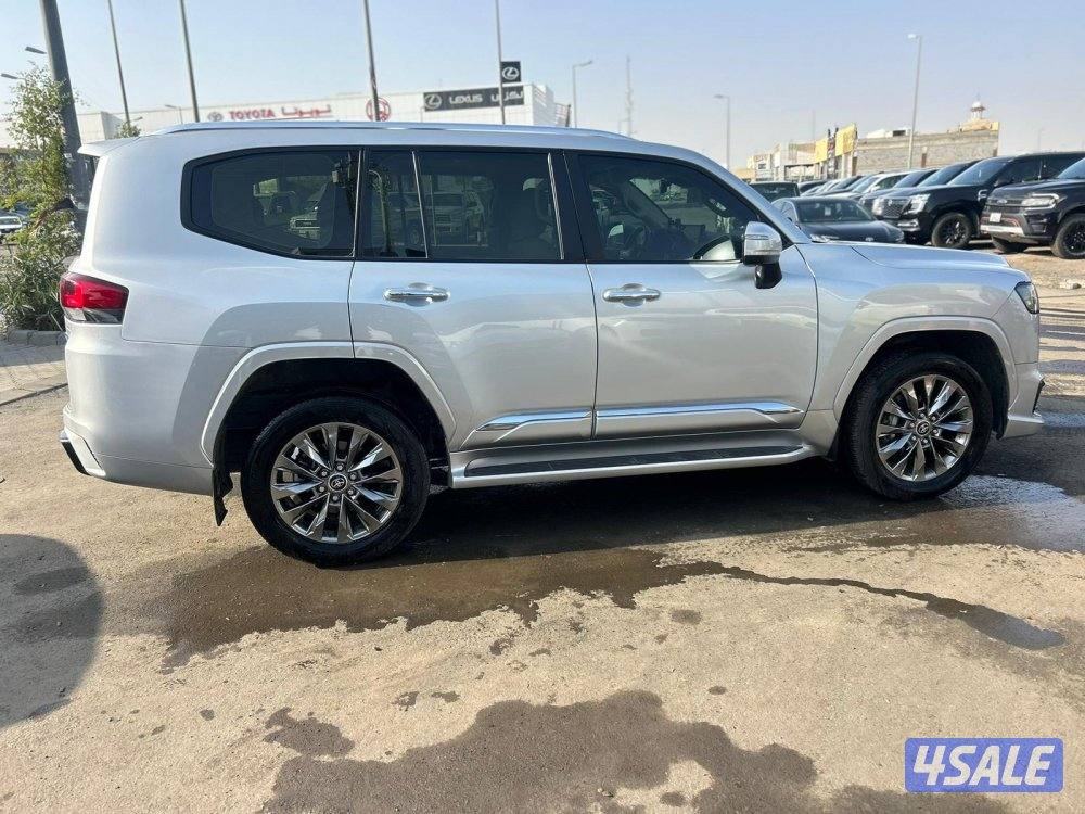 تويوتا لاند كروزر GX.R AEROs  twin turbo.V6 موديل 20233