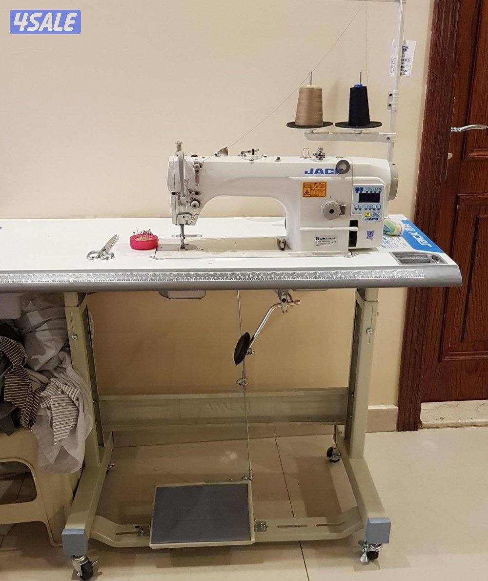مكينة خياطة0