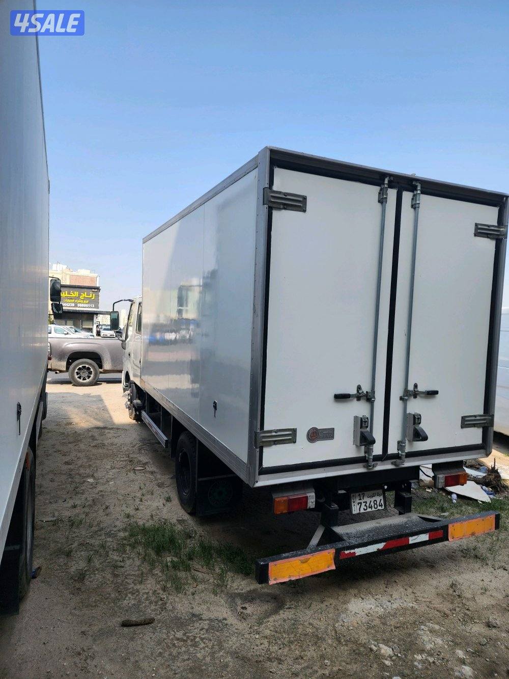 هينو هاف لوري4