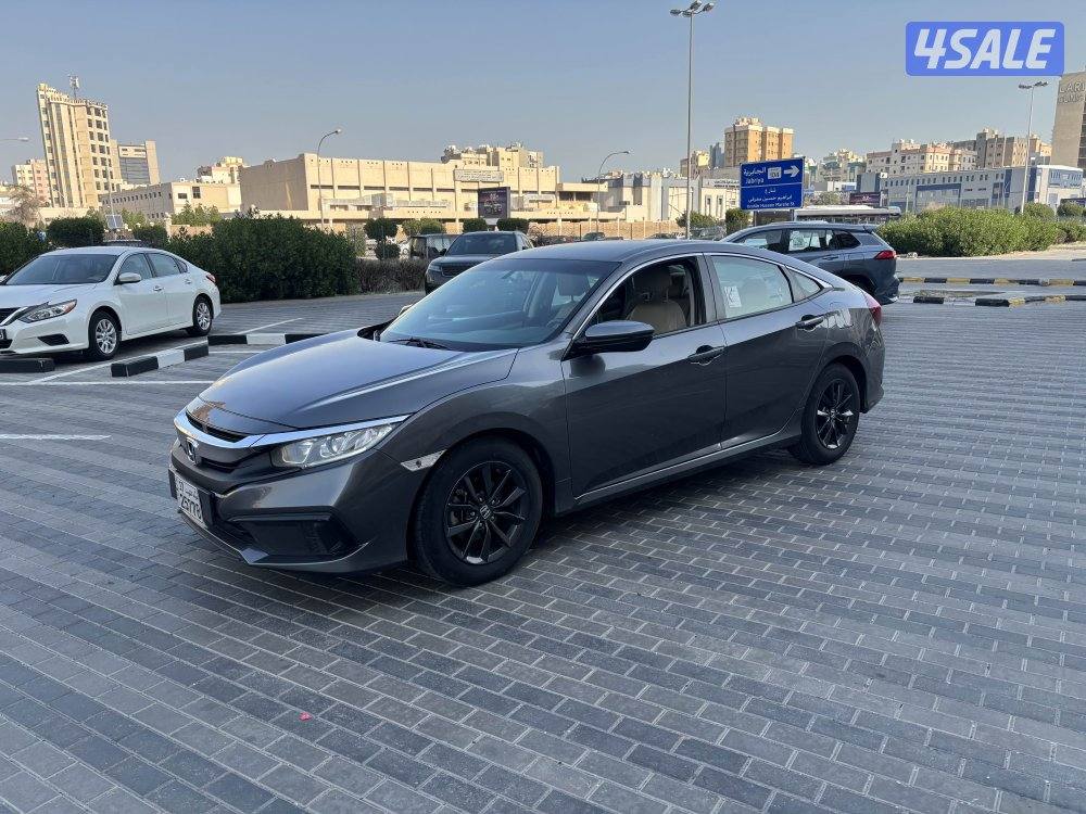 للبيع هوندا سيفك موديل 2020 عداد96 الف بحاله وكاله12