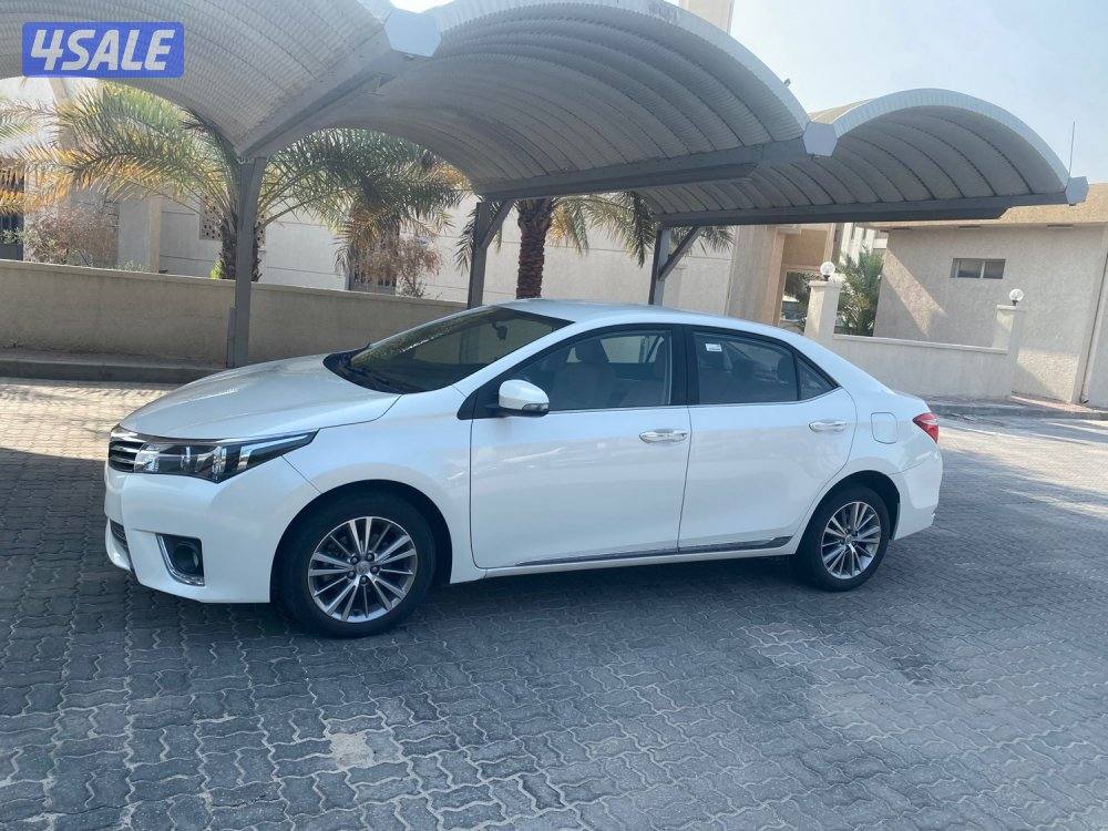 كرولا2015 عداد22 الف وارد الوكاله / فل اوبش/ مكينه 2.0 بحاله ممتازه1