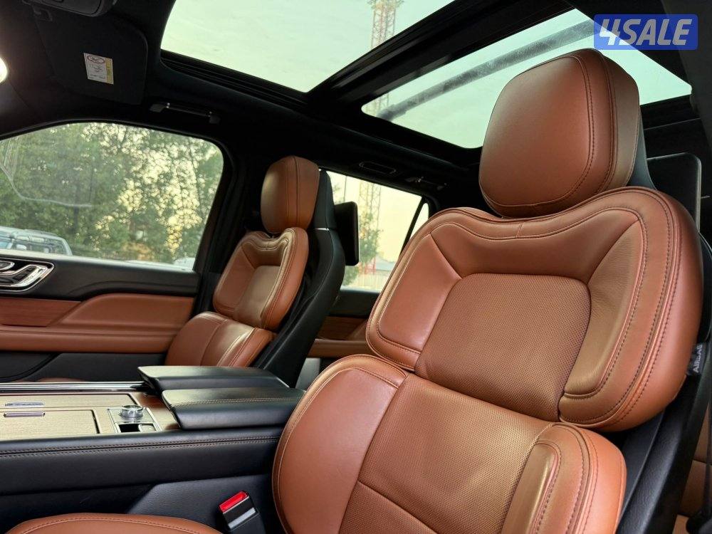 LINCOLN NAVIGATOR _2018 عداد 46 الف فقط8