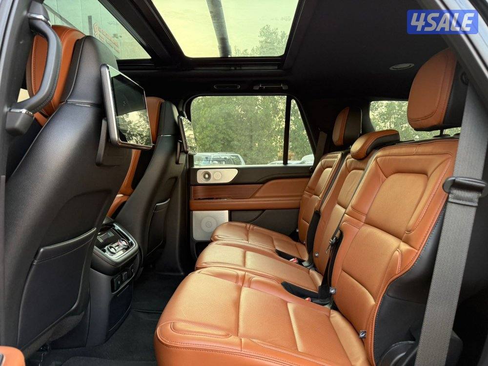 LINCOLN NAVIGATOR _2018 عداد 46 الف فقط9