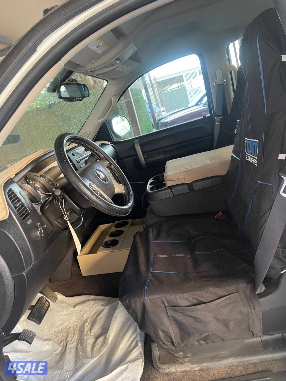 للبيع وانيت سلفرادو موديل 2008 دبل قير Z71 شرط الفحص1