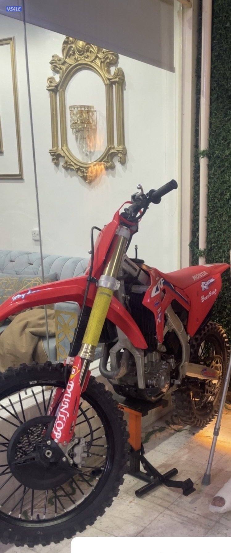للبيع CRF4503