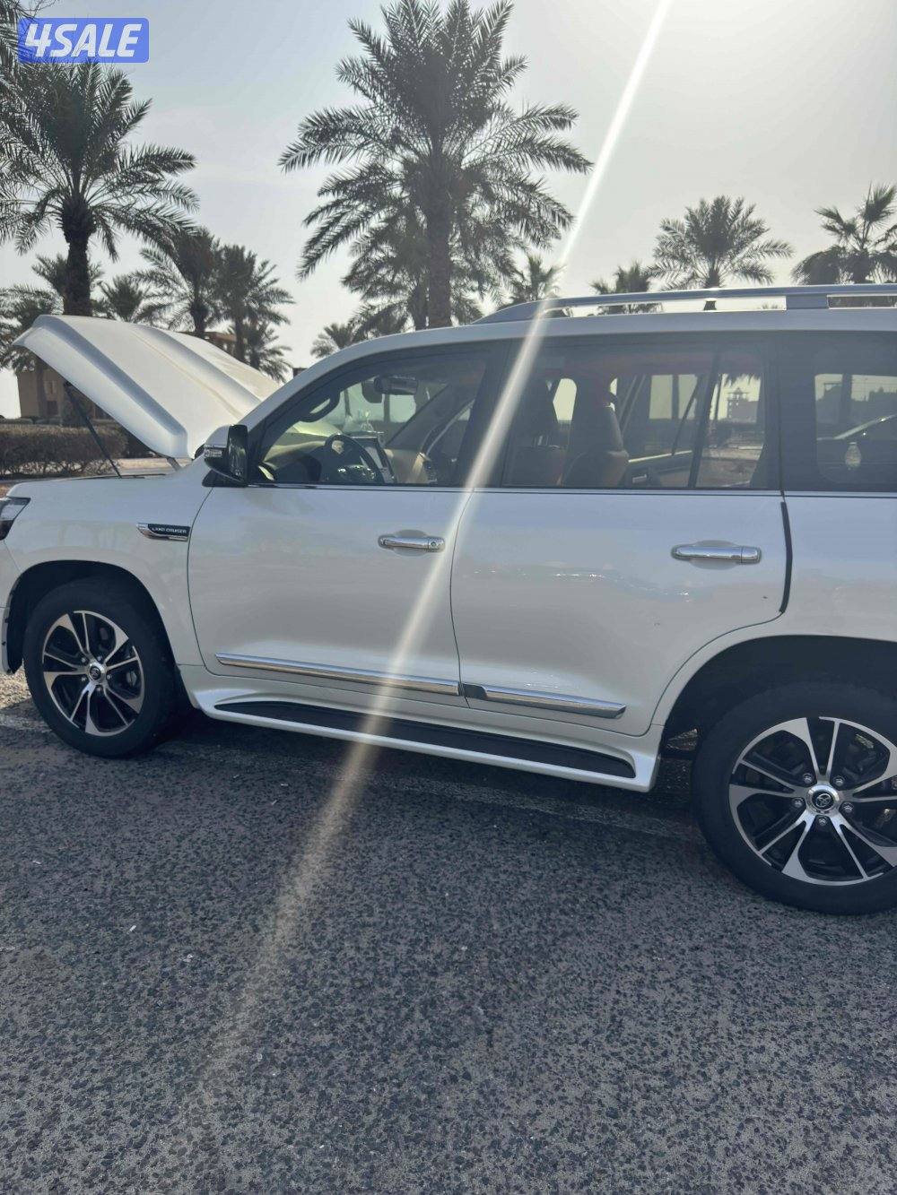 للبيع لاند جراند توررنق 2021 عداد127 الف شرط الفحص عداقطعتين0