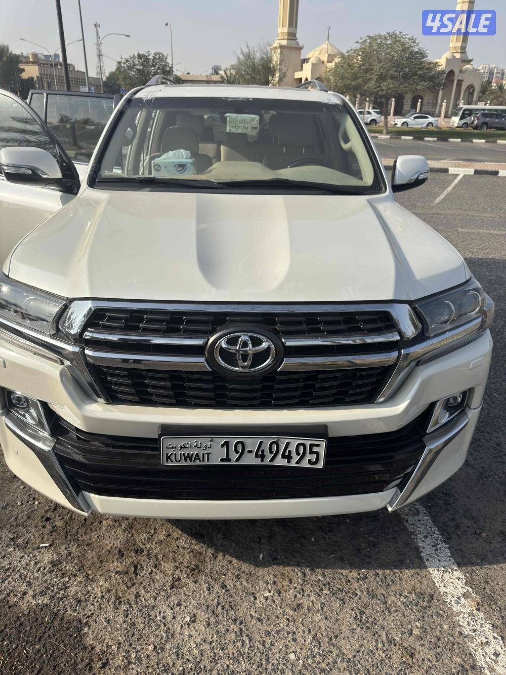 للبيع لاند جراند توررنق 2021 عداد127 الف شرط الفحص عداقطعتين1