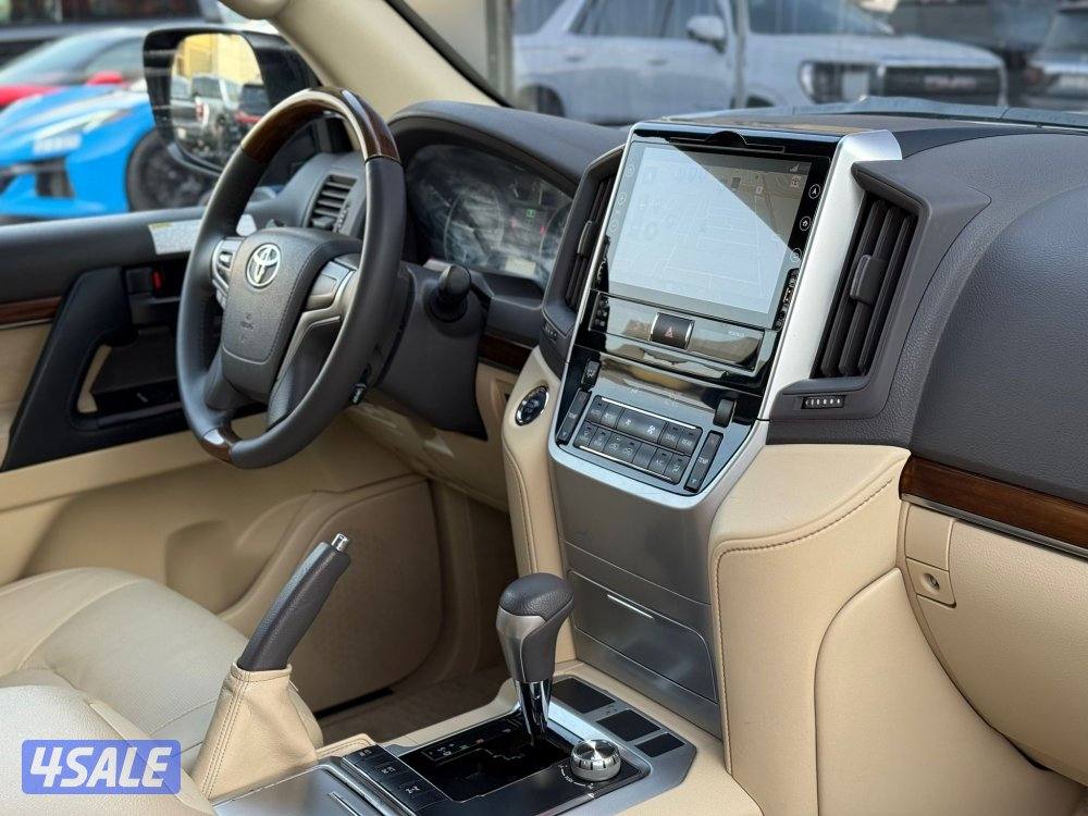 LAND CRUISER GXR V8 _2016 صبغ الوكالة7