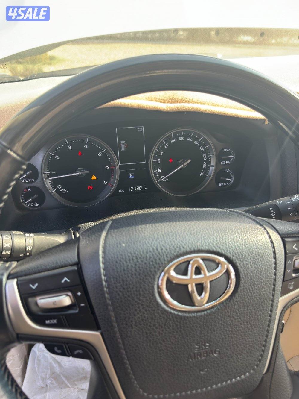 للبيع لاند جراند توررنق 2021 عداد127 الف شرط الفحص عداقطعتين4