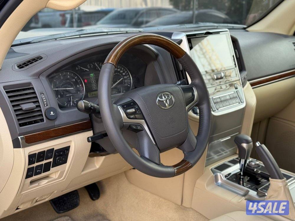 LAND CRUISER GXR V8 _2016 صبغ الوكالة6