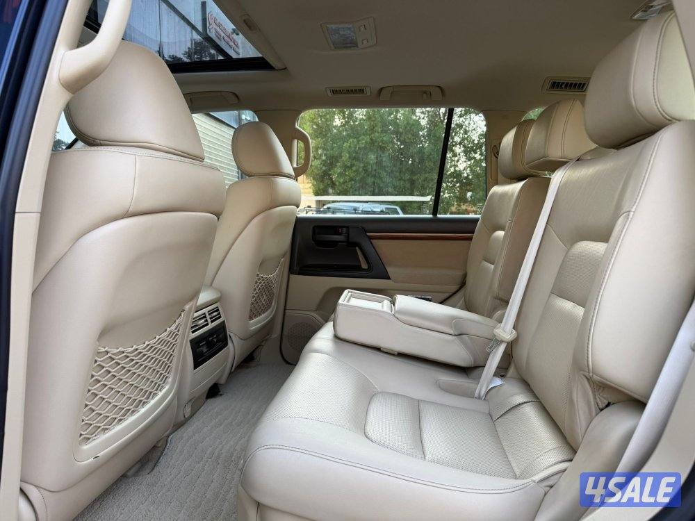 LAND CRUISER GXR V8 _2016 صبغ الوكالة9