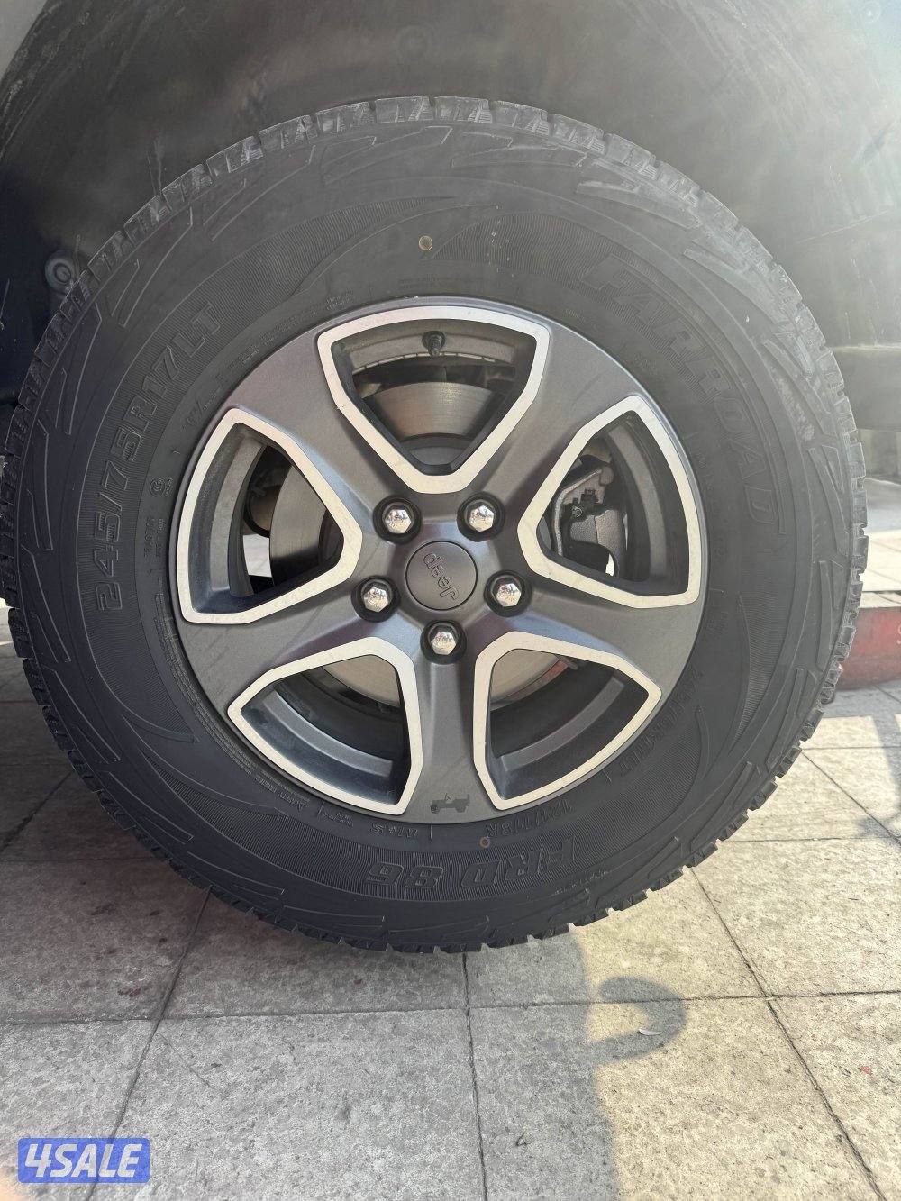 للبيع رنقات جيب رانقلر اصلين وكاله وشرط الفحص مو داخلين مخرطه جديده2