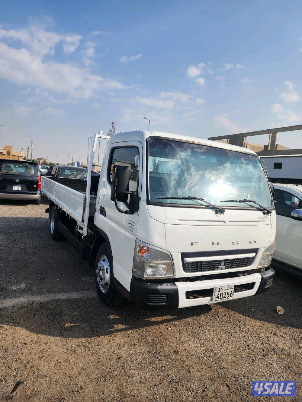 متسوبيشي هاف لوري1