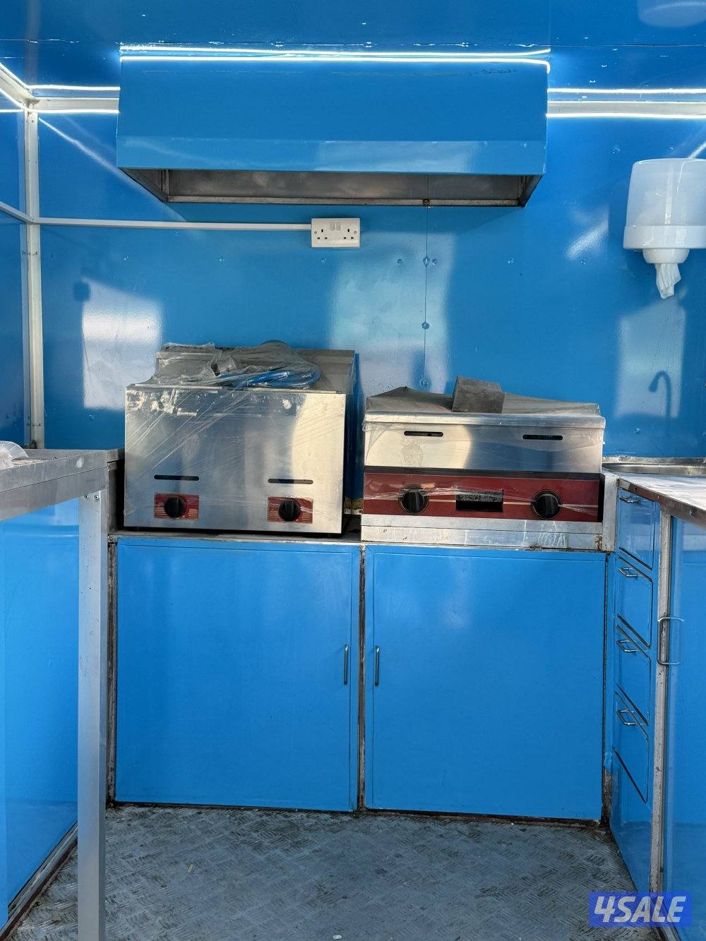 للبيع فود ترك قلص3