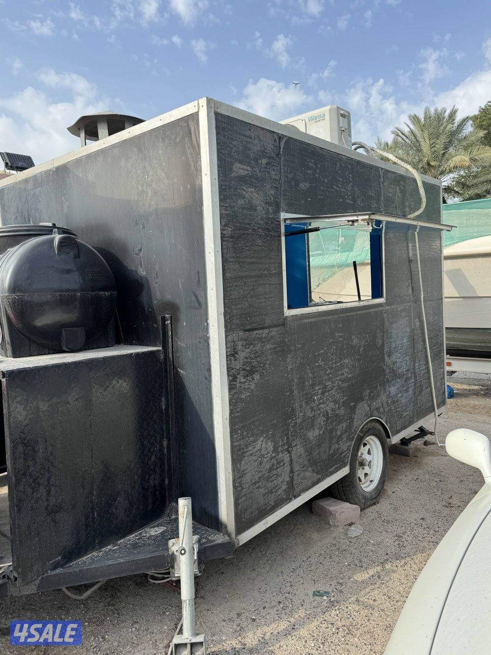 للبيع فود ترك قلص4