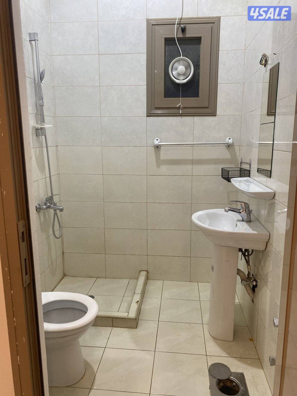 شقة للايجار غرفة وصالة ومطبخ وحمام5