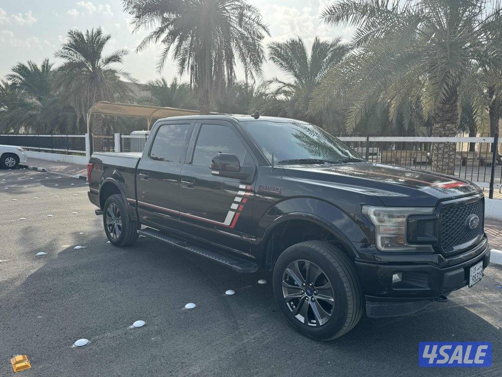 Ford F150 Lariat sport 4*4 / V81