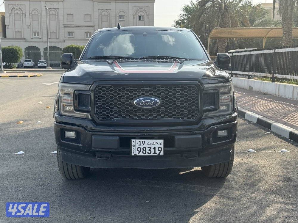 Ford F150 Lariat sport 4*4 / V82