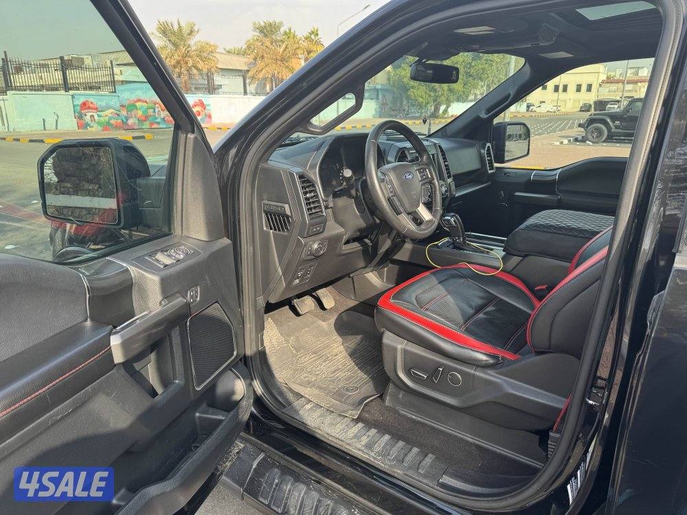 Ford F150 Lariat sport 4*4 / V85