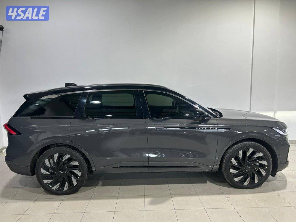 Lincoln Nautilus Presidential 2025 Hybrid0