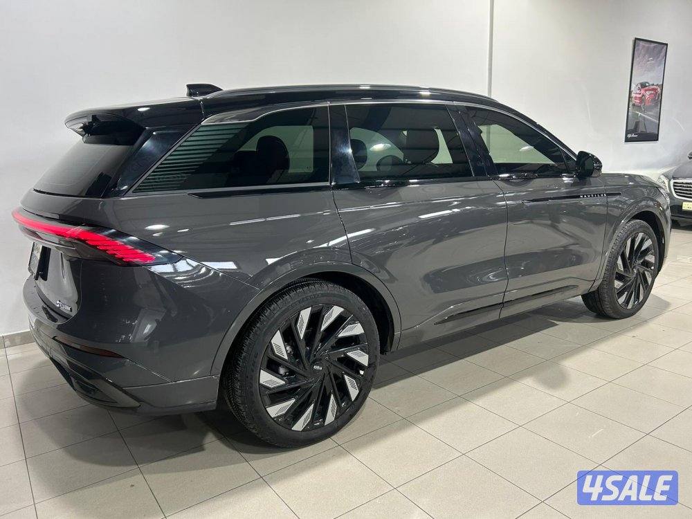 Lincoln Nautilus Presidential 2025 Hybrid2