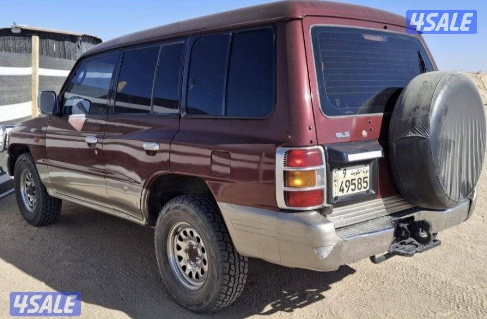 للبيع باجيرو موديل 98 قير عادي اساس0