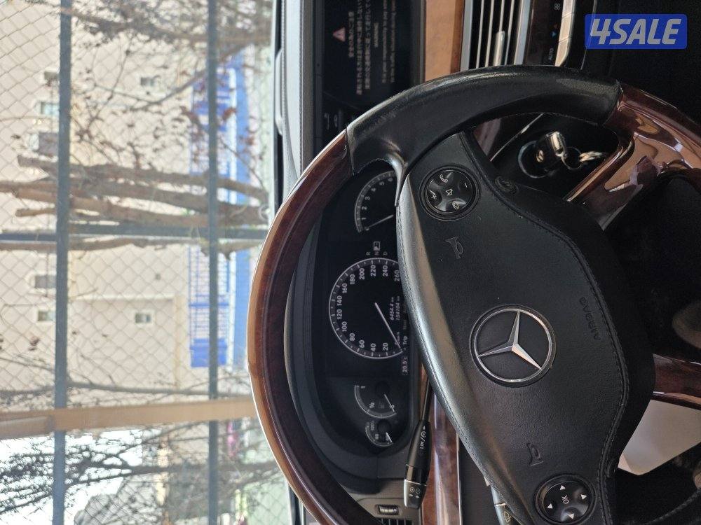 للبيع مرسيدس موديل ٢٠٠٦3