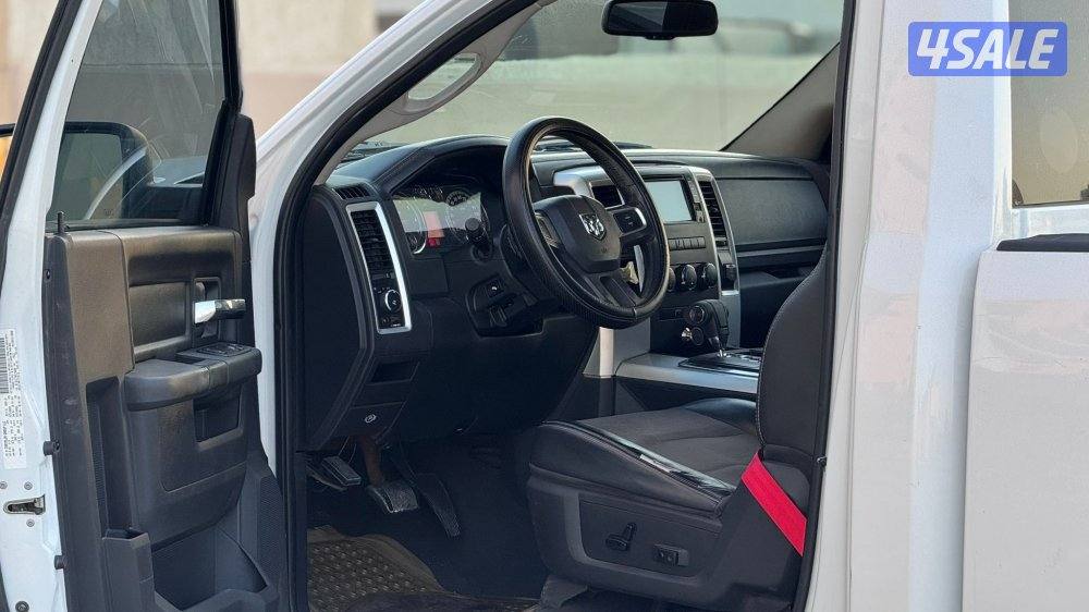 دودج رام RT10