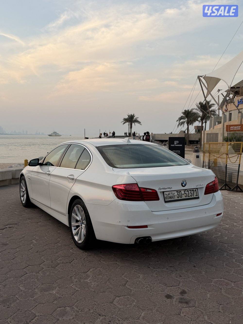 بي ام 520i موديل 2015 كامل المواصفات 4 سلندر وارد الوكالة شرط الفحص4