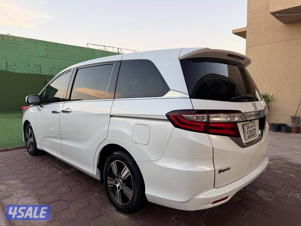 هوندا اوديسي من النوادرماشي 97 الف وكالة6