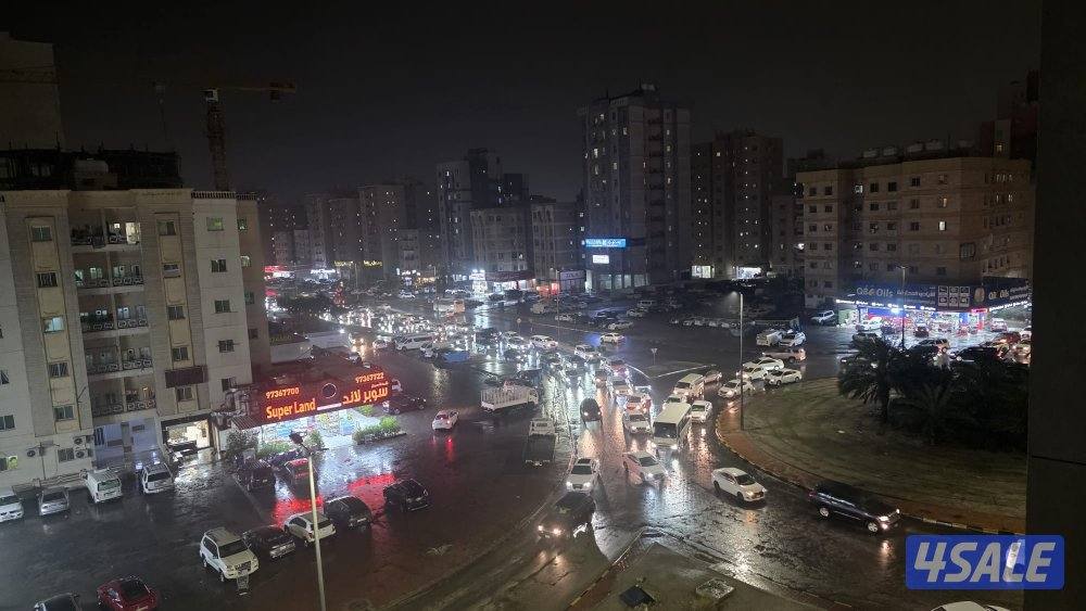 شاب يمني يبحث عن عمل ولديه رخصة قياده لديه الكثير من المهارات0