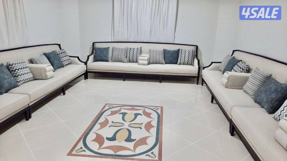 تفصال كنب بأسعار المصنع عليكم الاختيار  والتنفيذ علينا ديكورات فخمه…..5