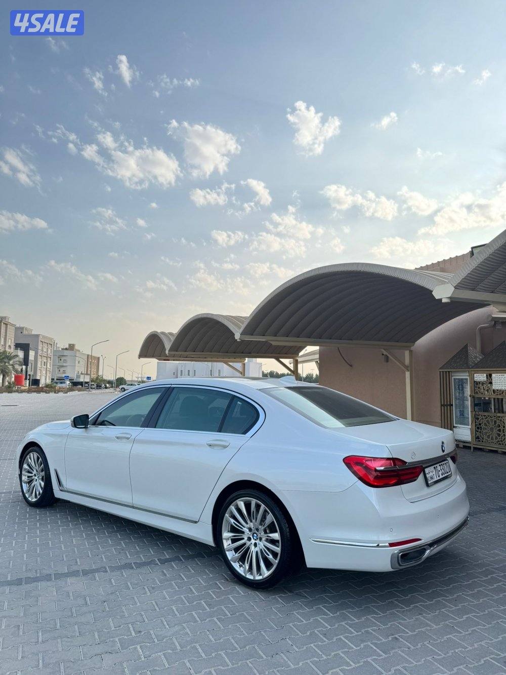 BMW وارد قطر عداد 60 الف فقط بحاله نادره2
