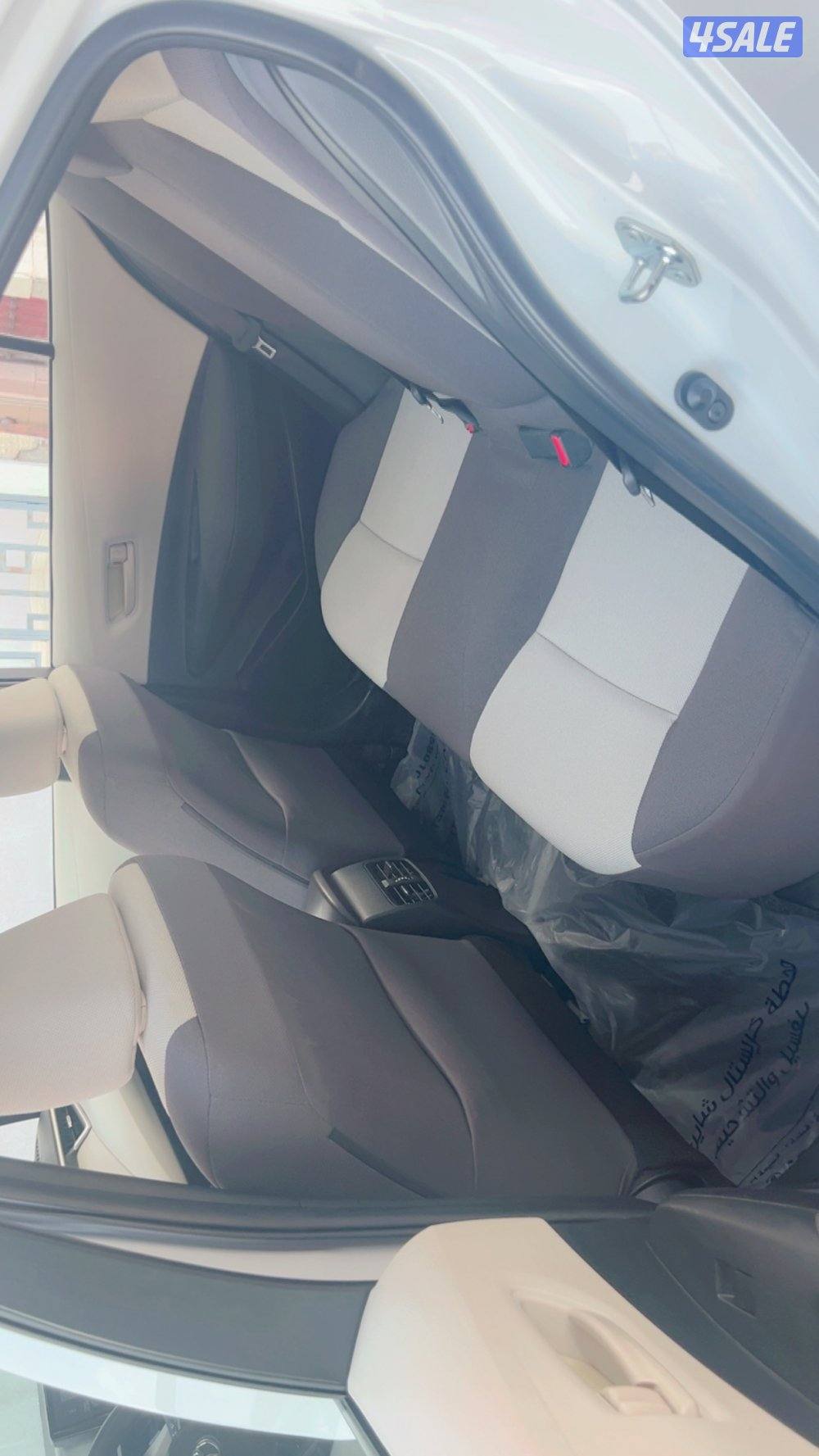 للبيع تيوتا كرولا موديل 22 صبغ الوكاله ماشي 89 شرط الفحص5