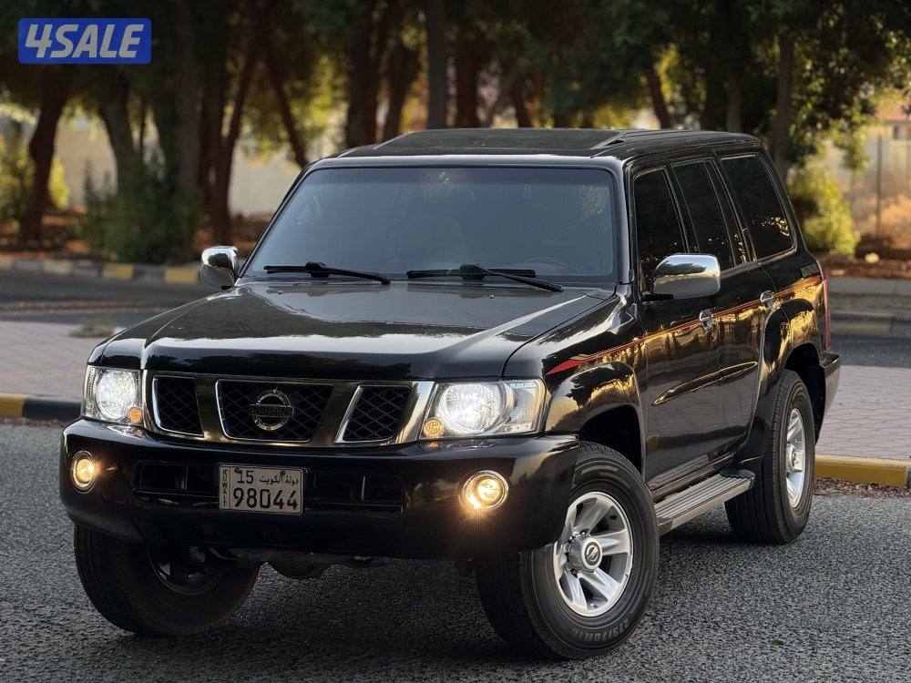 للبيع نيسان سفاري 2017 قير عادي اساس0