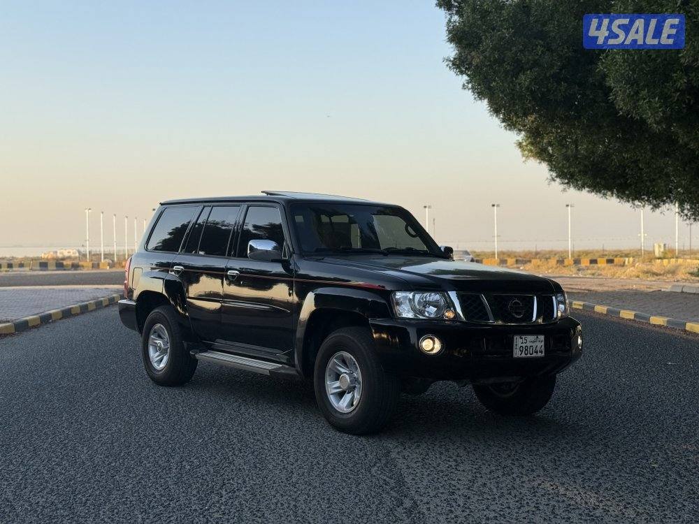 للبيع نيسان سفاري 2017 قير عادي اساس1