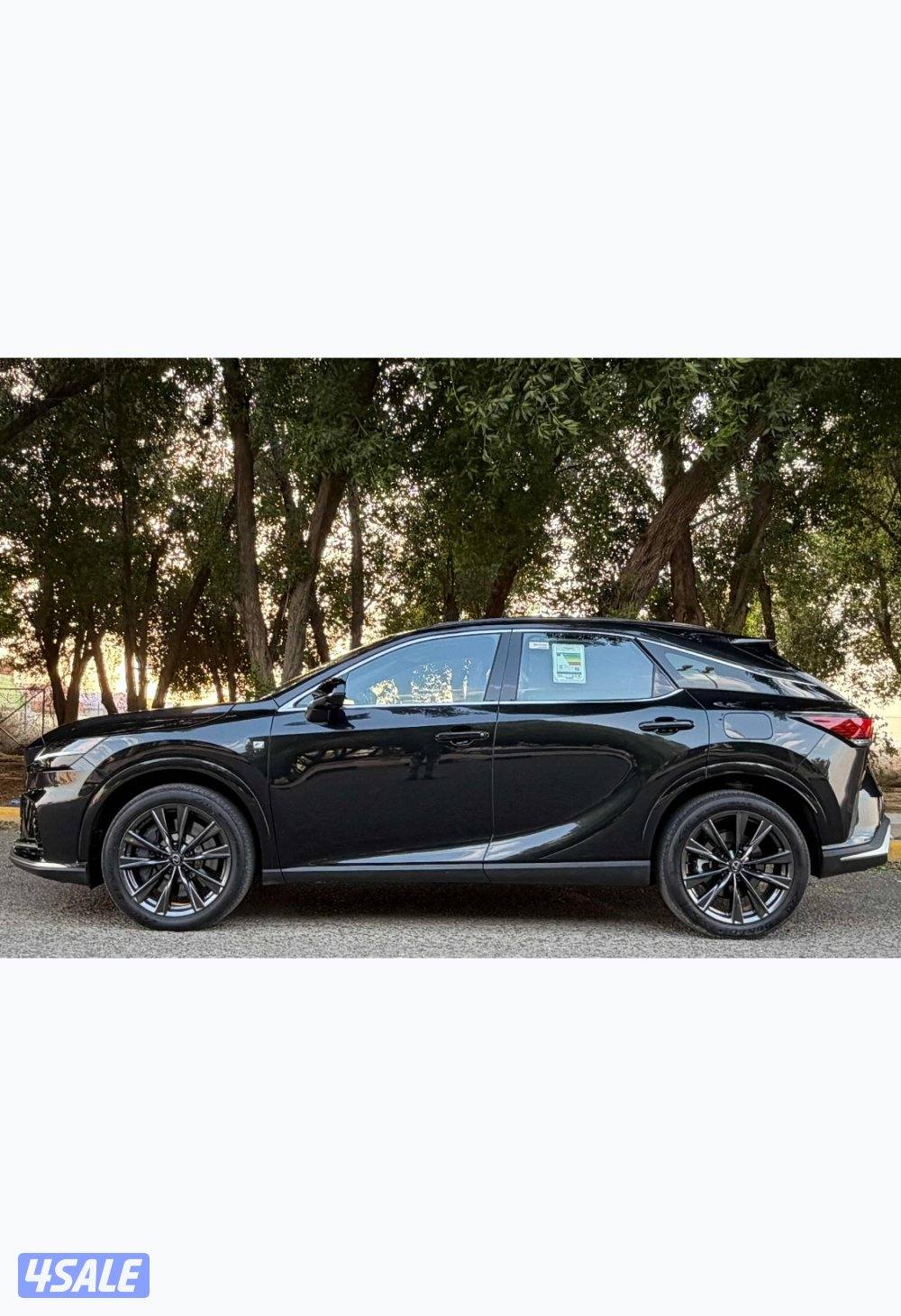 للبيع لكزس Rx350F 2025 بانوراما اصفار3