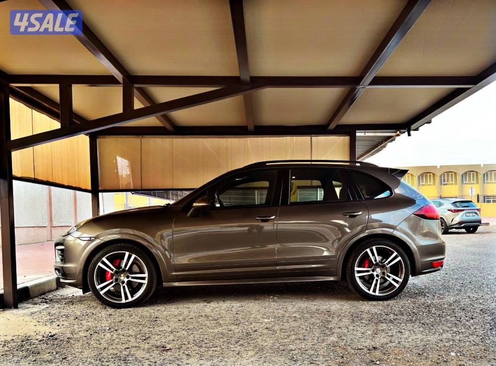 للبيع بورش كايين2014 GTS لون بني الفل وكالة الكويت0