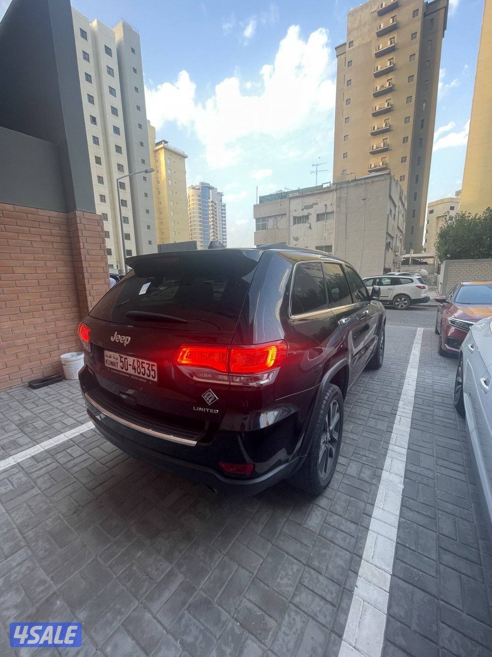 Jeep Grand Cherokee0