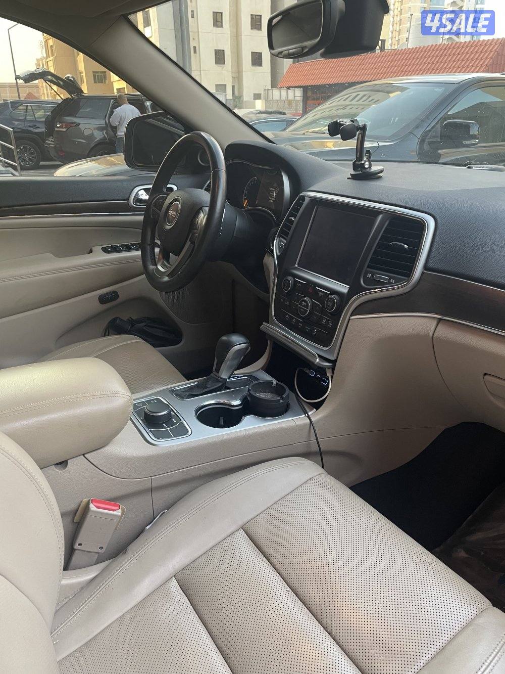 Jeep Grand Cherokee1