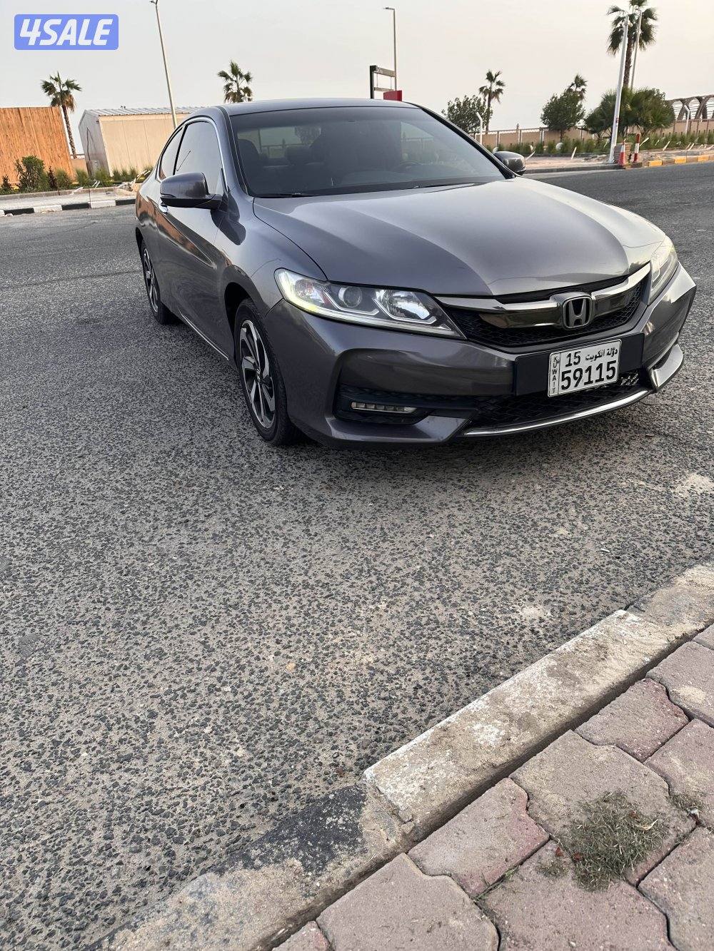 للبيع هوندا اكورد موديل 20171