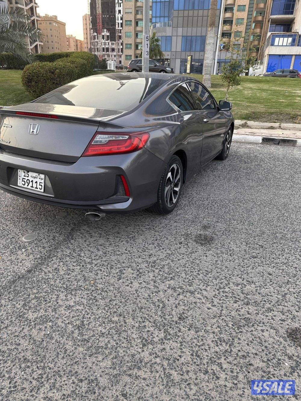 للبيع هوندا اكورد موديل 20173