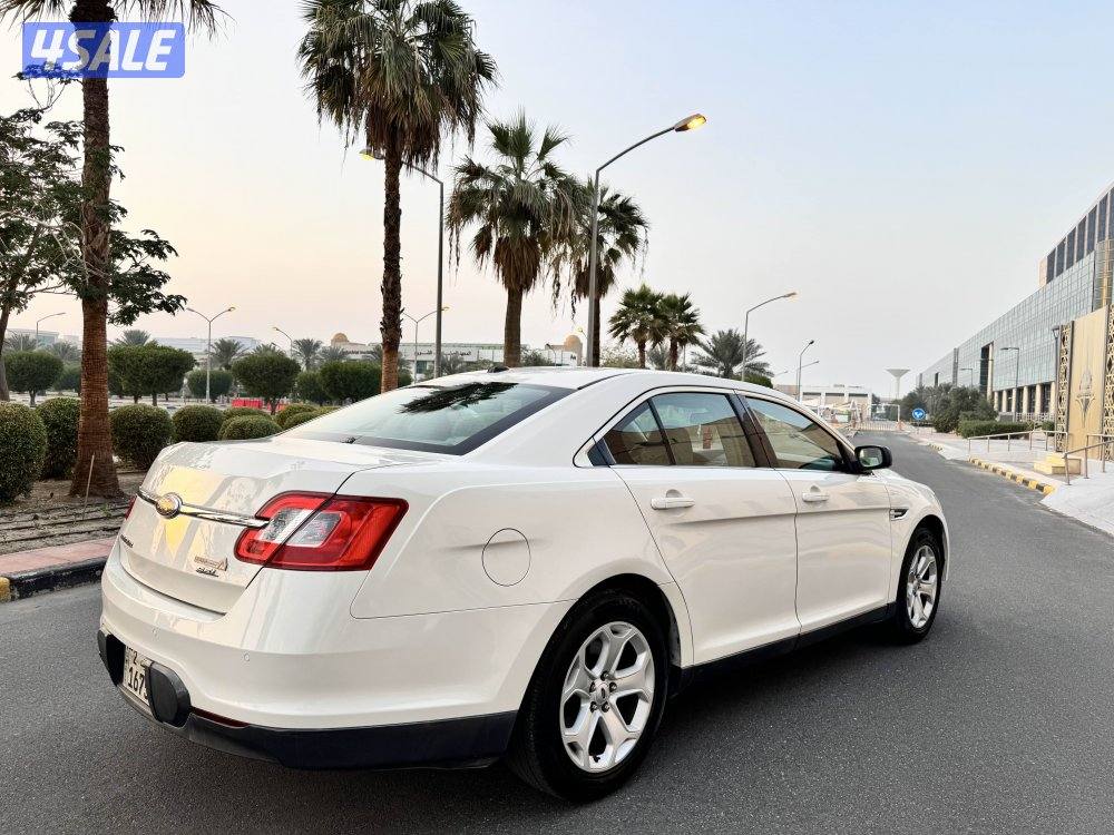 للبيع فورد توروس SEL موديل 20111