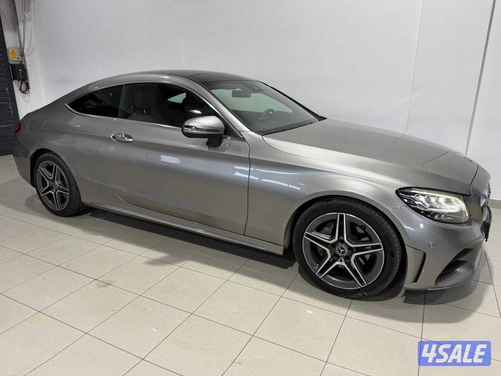 Mercedes-Benz C200 Premium1