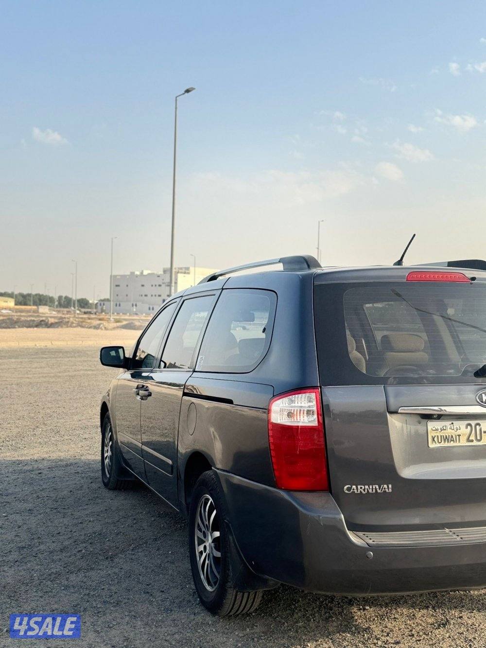 كيا كرنفال. 2013 شرط الفحص2