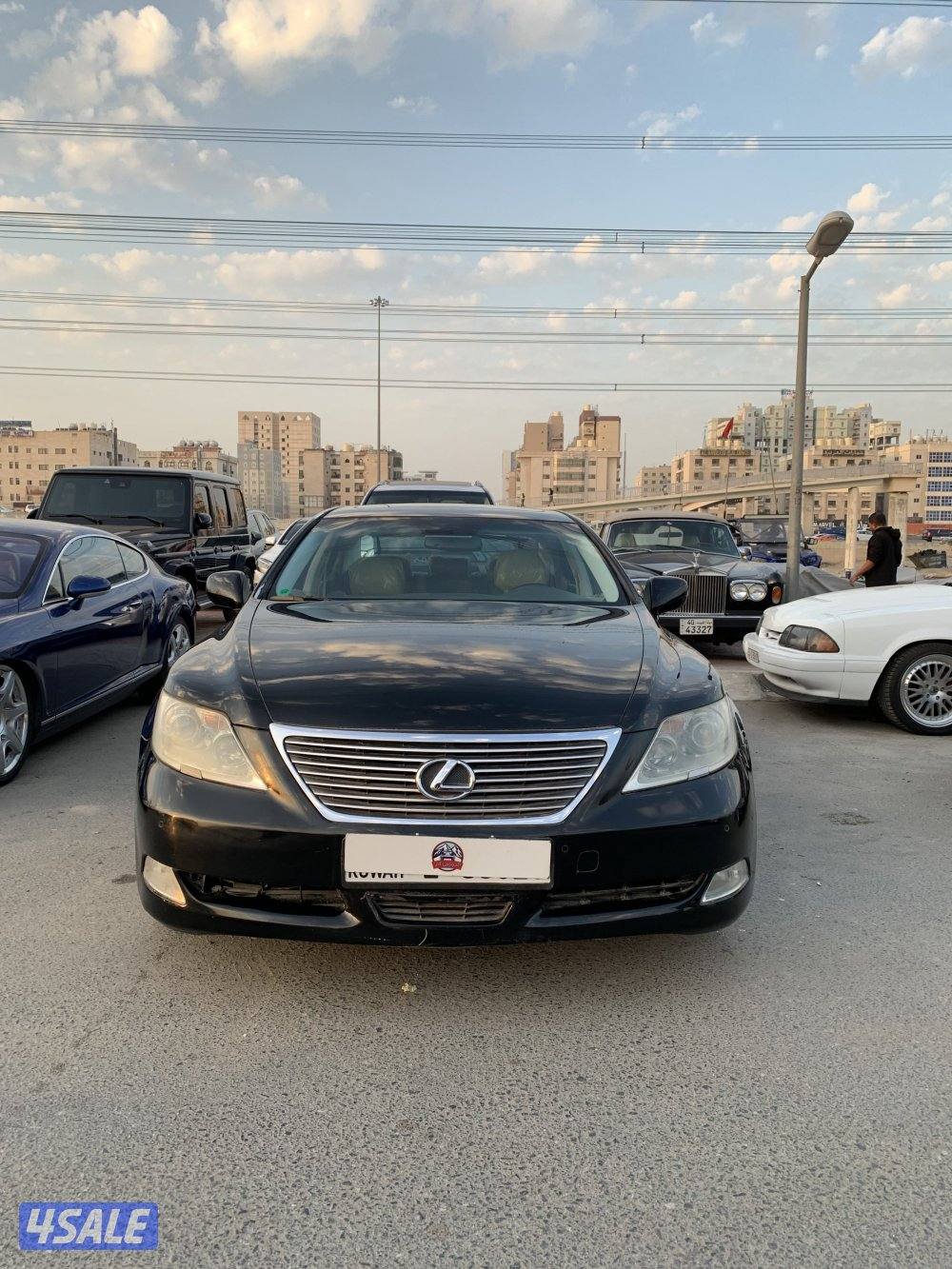 لكزس LS شورت0