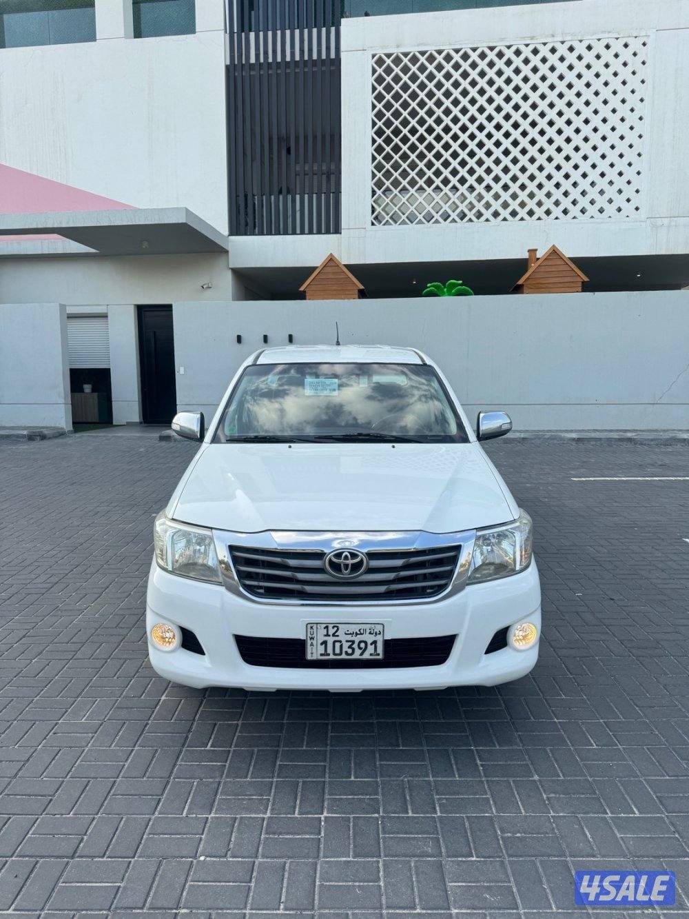 هايلكس مديل 2013 قير عادي شرط الفحص1