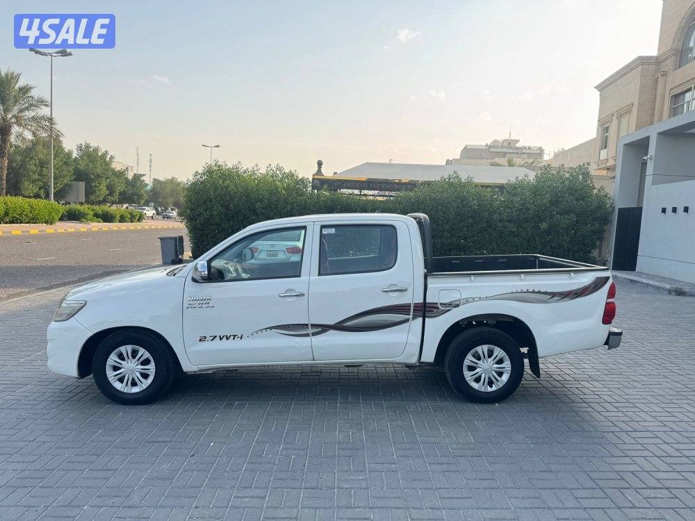 هايلكس مديل 2013 قير عادي شرط الفحص4