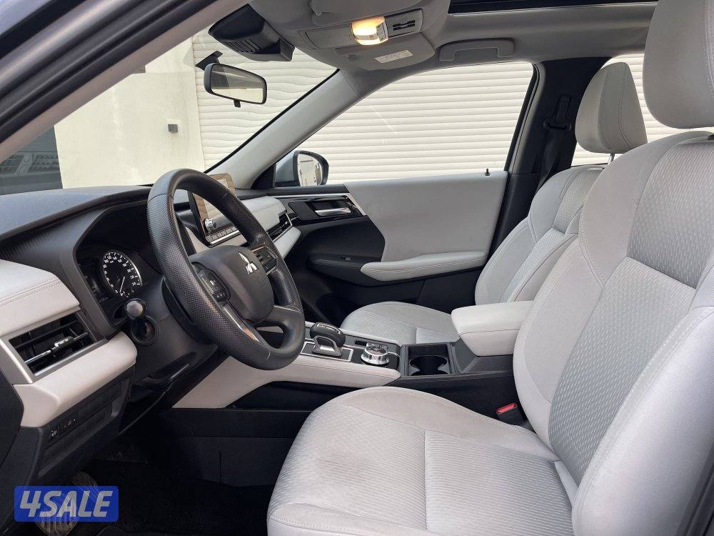 اوتلاندر المالك الاول موديل 20235