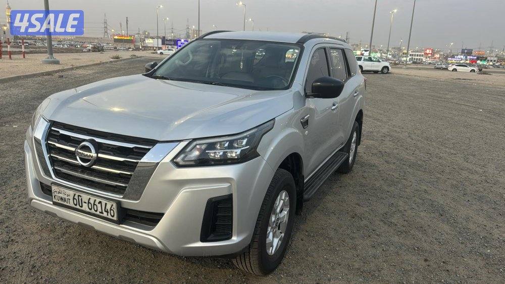 نيسان اكس تيرا ٧ راكب الماك الاول من الوكاله السياره بحالة الوكاله4